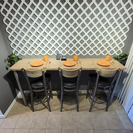 Villa Hi-Tek-Duplex A-Two 75In 4K Led Charleston Esterno foto