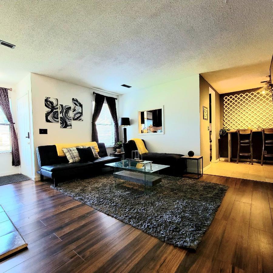 Villa Hi-Tek-Duplex A-Two 75In 4K Led Charleston Esterno foto