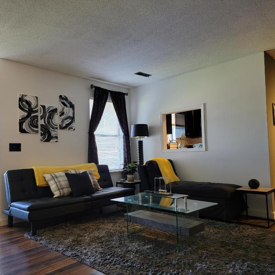 Villa Hi-Tek-Duplex A-Two 75In 4K Led Charleston Esterno foto